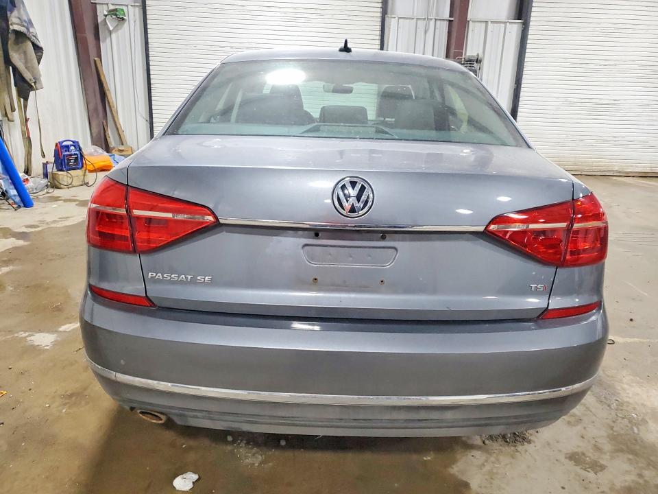 Продаж на аукціоні авто 2016 Volkswagen Passat, vin: 1VWBT7A35GC068754, номер лоту: 49983286