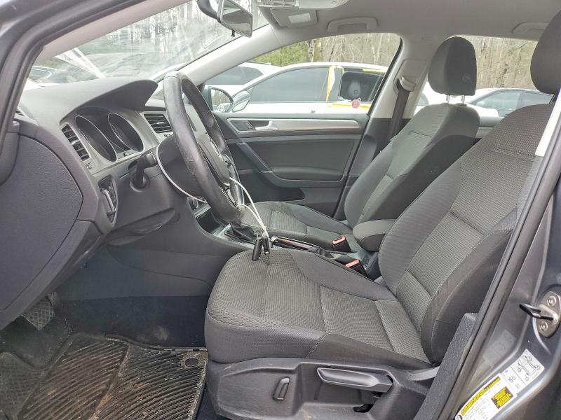 49672796 :رقم المزاد ، 3VW217AU6GM052625 vin ، 2016 Volkswagen Golf 1.8 T مزاد بيع