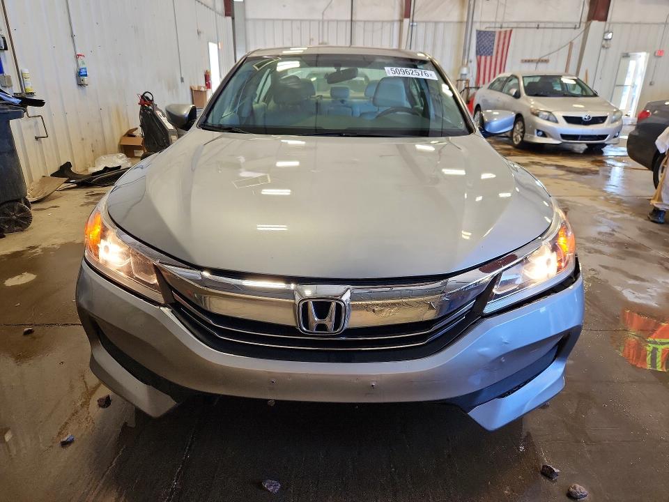 2017 Honda Accord მანქანა იყიდება აუქციონზე, vin: 1HGCR2F30HA207897, აუქციონის ნომერი: 50962576