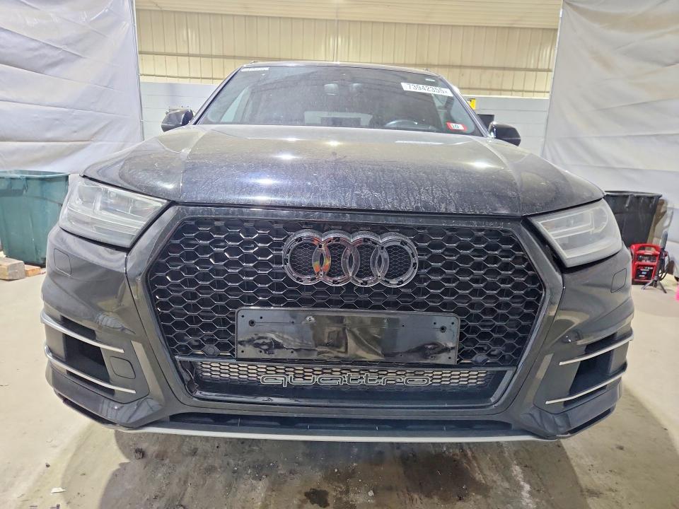 Продажа на аукционе авто 2017 Audi Q7, vin: WA1VAAF71HD028322, номер лота: 73942355