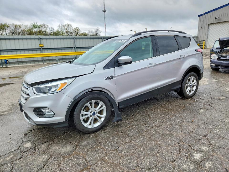 Продаж на аукціоні авто 2018 Ford Escape, vin: 1FMCU0GD9JUD43924, номер лоту: 50124536