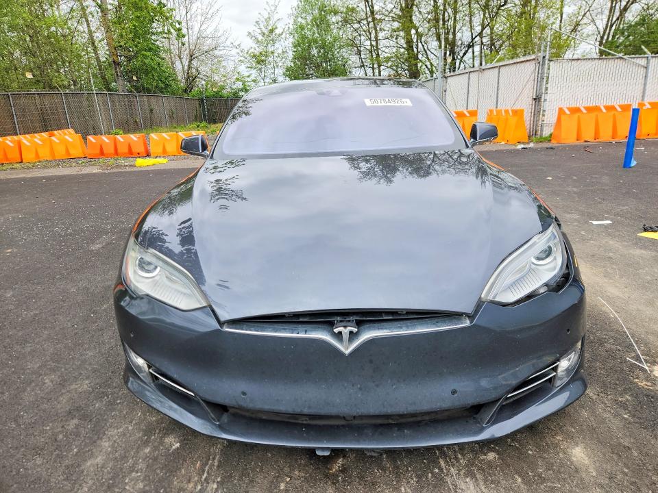 50784926 :رقم المزاد ، 5YJSA1E26GF133167 vin ، 2016 Tesla Model S مزاد بيع