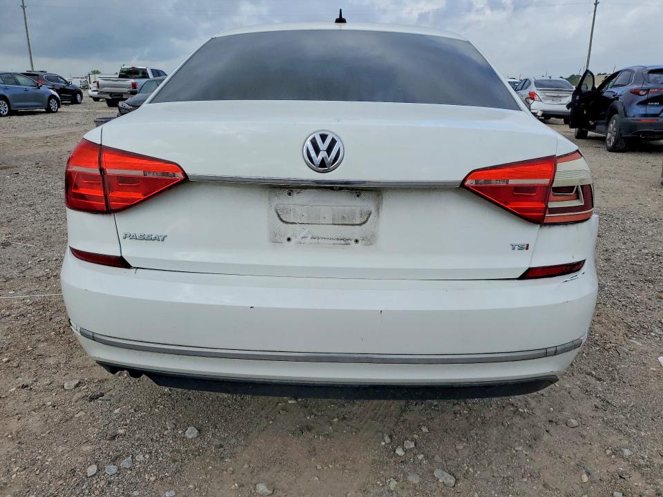 50160466 :رقم المزاد ، 1VWAT7A3XGC048771 vin ، 2016 Volkswagen Passat مزاد بيع