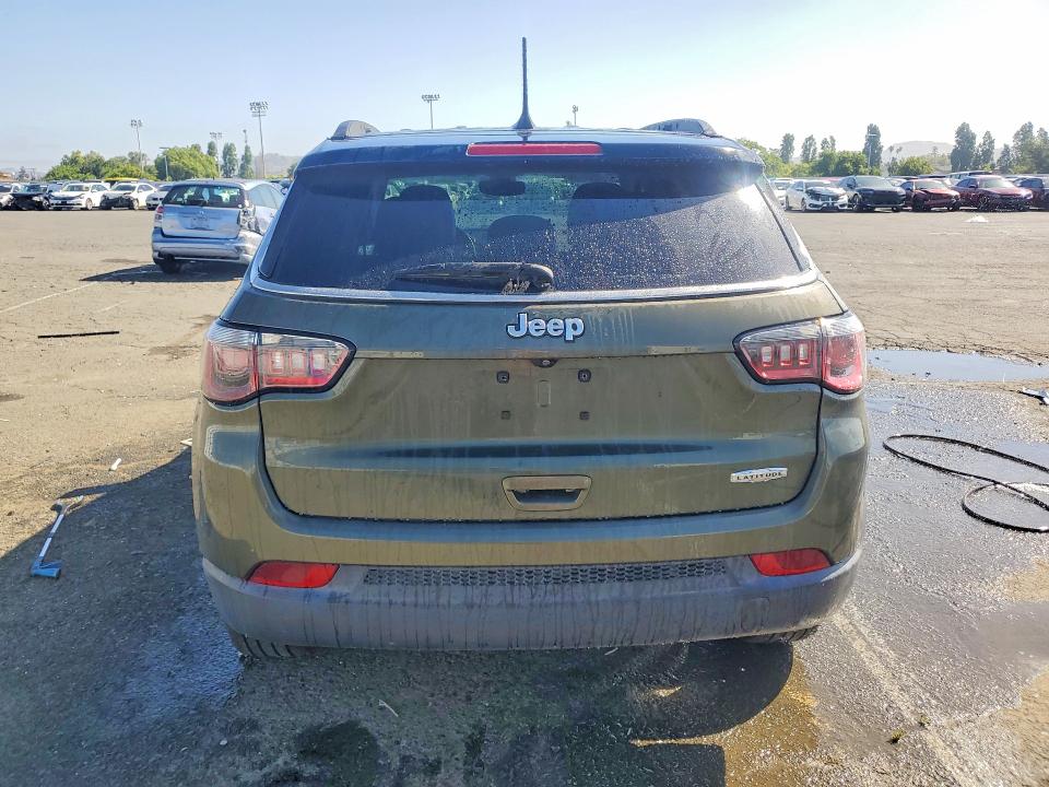 Продаж на аукціоні авто 2018 Jeep Compass, vin: 3C4NJCBB8JT204729, номер лоту: 51011696