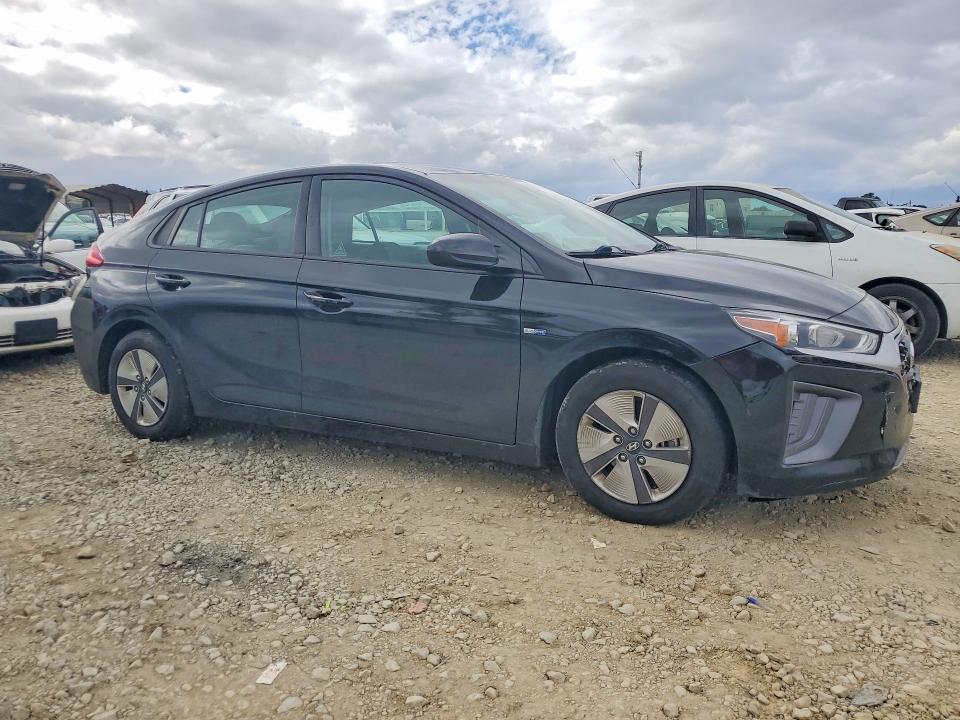 2020 Hyundai Ioniq Hybrid მანქანა იყიდება აუქციონზე, vin: KMHC65LCXLU231303, აუქციონის ნომერი: 48521096