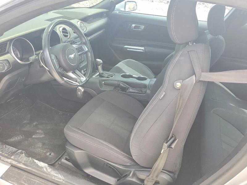 50945666 :رقم المزاد ، 1FA6P8TH5J5121610 vin ، 2018 Ford Mustang مزاد بيع