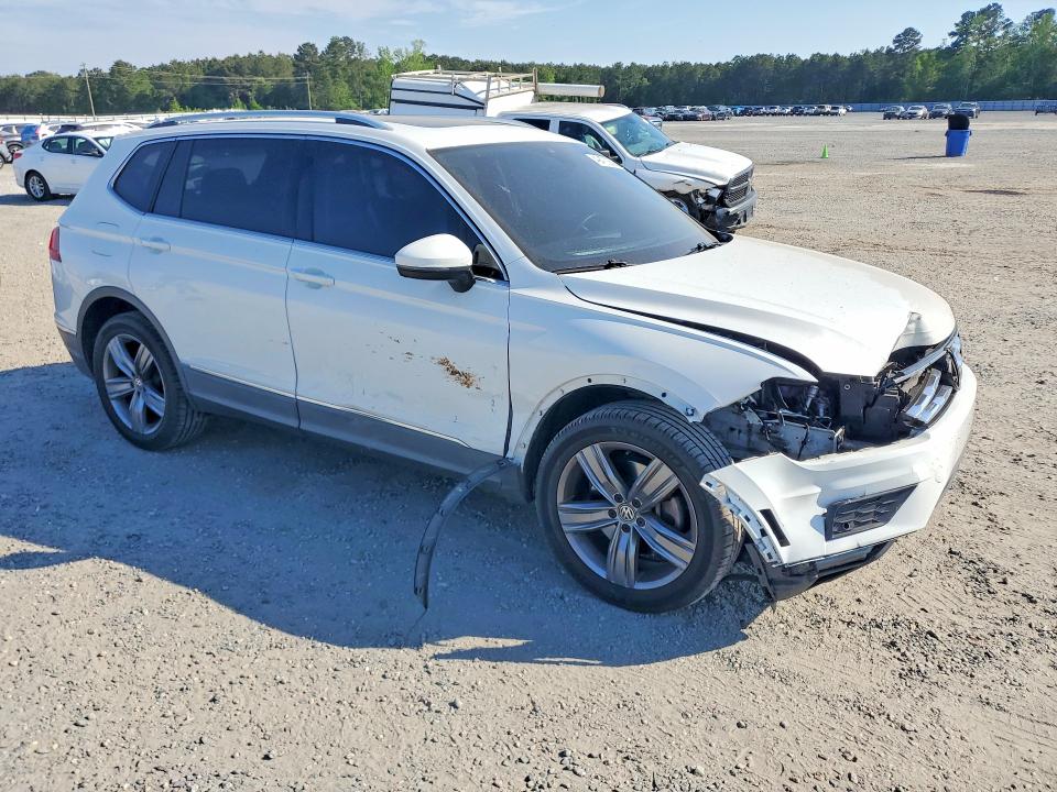 Продажа на аукционе авто 2020 Volkswagen Tiguan, vin: 3VV3B7AX7LM178034, номер лота: 49470256