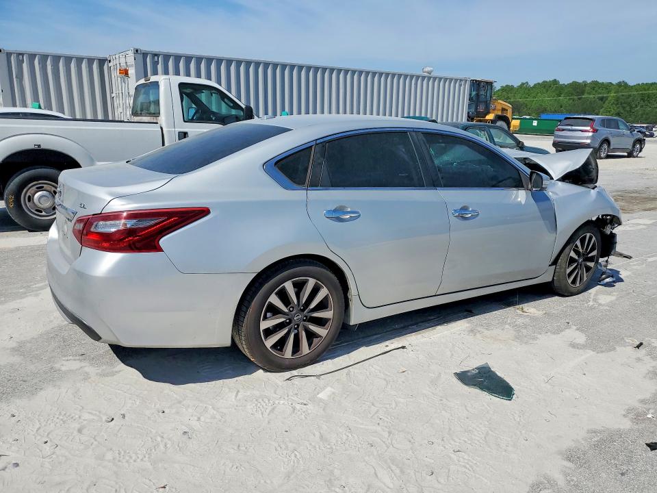 Продаж на аукціоні авто 2018 Nissan Altima, vin: 1N4AL3AP1JC154179, номер лоту: 49737506