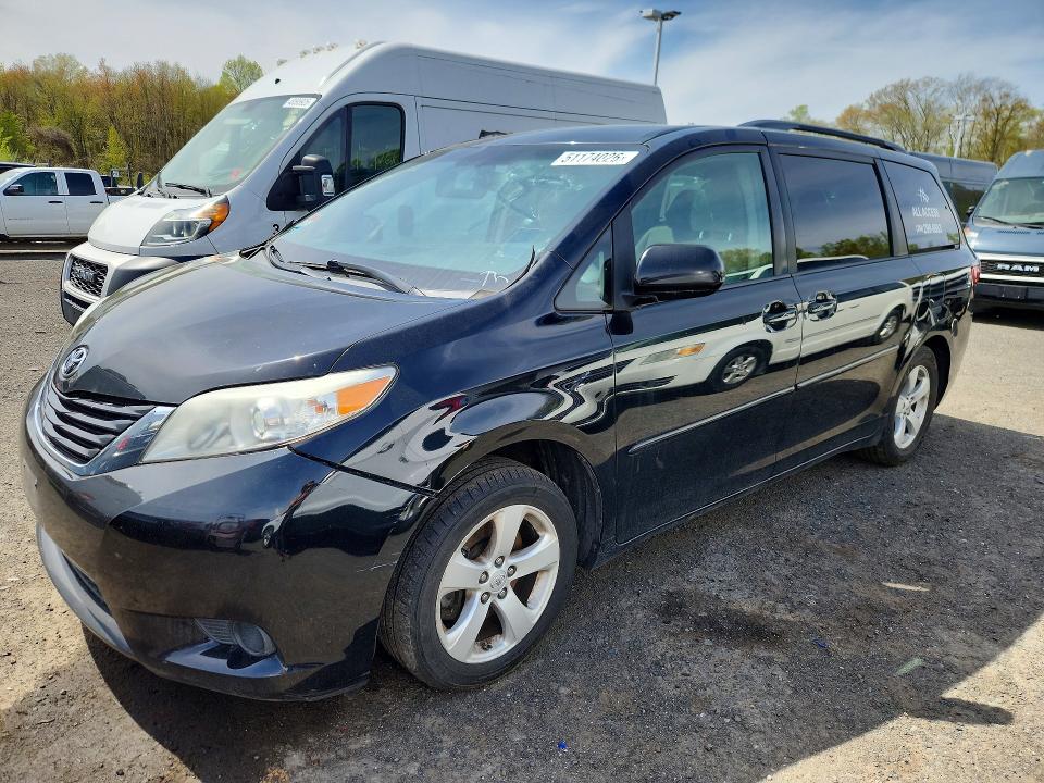 Aukcja sprzedaży 2017 Toyota Sienna, vin: 5TDKZ3DCXHS816680, numer aukcji: 51174026