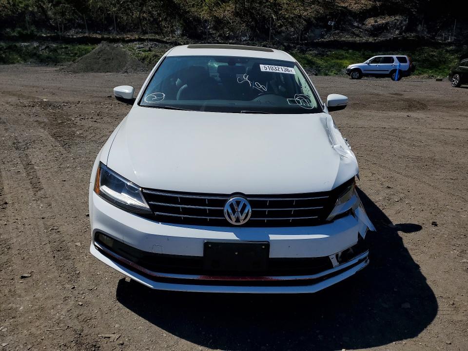 Продаж на аукціоні авто 2018 Volkswagen Jetta, vin: 3VWL17AJ5JM255197, номер лоту: 51032136