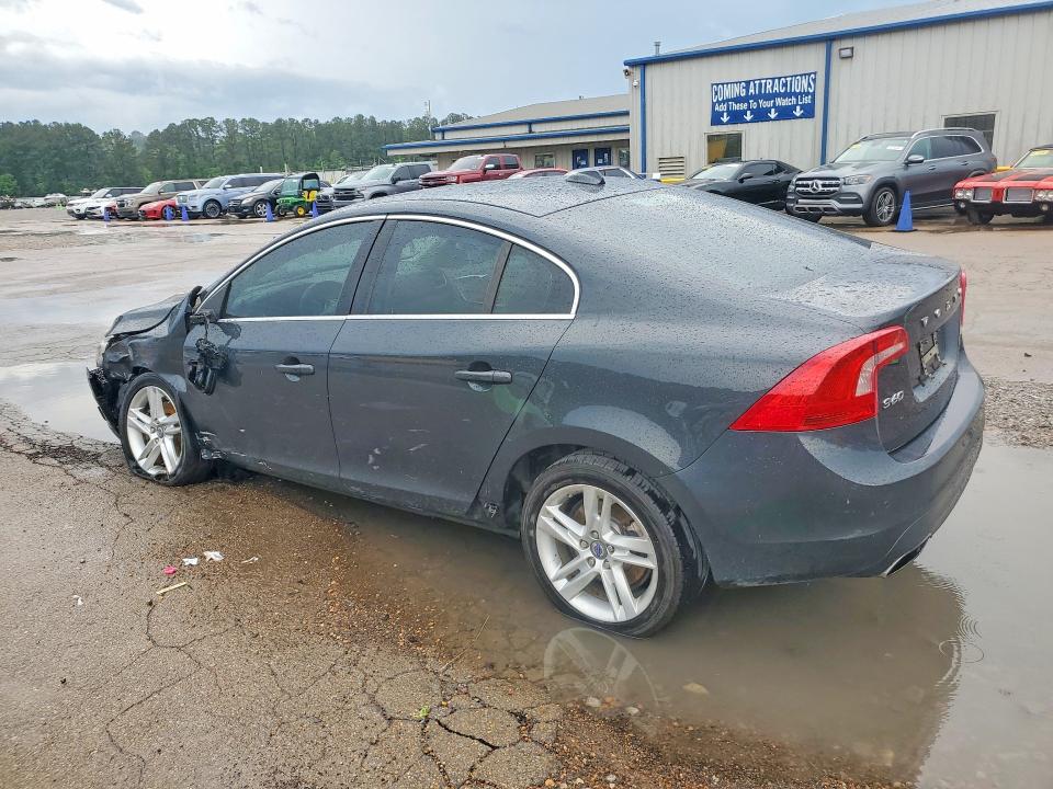 51776636 :رقم المزاد ، YV140MFB3F1313039 vin ، 2015 Volvo S60 مزاد بيع