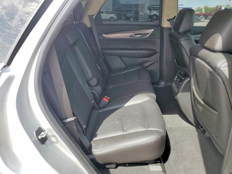50924386 :رقم المزاد ، 1GYKNFRS4KZ153362 vin ، 2019 Cadillac Xt5 مزاد بيع