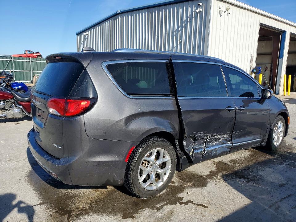50669456 :رقم المزاد ، 2C4RC1GG0JR122551 vin ، 2018 Chrysler Pacifica مزاد بيع