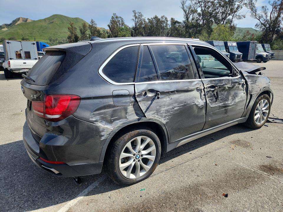 49504576 :رقم المزاد ، 5UXKR0C5XJ0X93930 vin ، 2018 Bmw X5 مزاد بيع