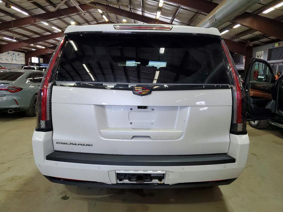 Продажа на аукционе авто 2017 Cadillac Escalade, vin: 1GYS4BKJ8HR296207, номер лота: 49260666