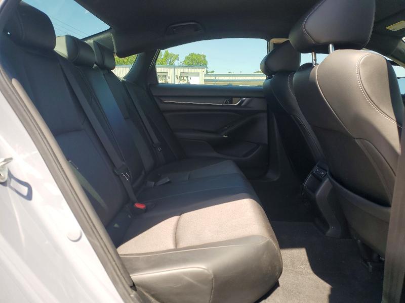 Продажа на аукционе авто 2022 Honda Accord, vin: 1HGCV1F3XNA112698, номер лота: 50683916