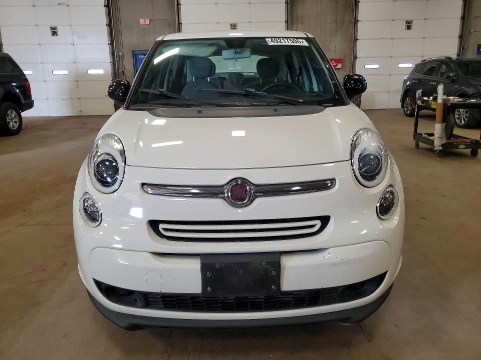Продажа на аукционе авто 2015 Fiat 500l, vin: ZFBCFAAH6FZ033372, номер лота: 49217506
