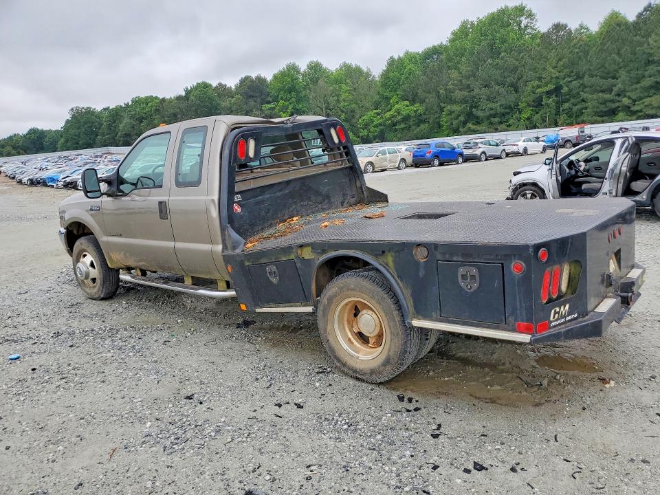 51070076 :رقم المزاد ، 1FDWX37F12EB00613 vin ، 2002 Ford F350 مزاد بيع