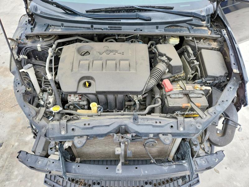 51260176 :رقم المزاد ، 5YFBURHEXFP209441 vin ، 2015 Toyota Corolla مزاد بيع