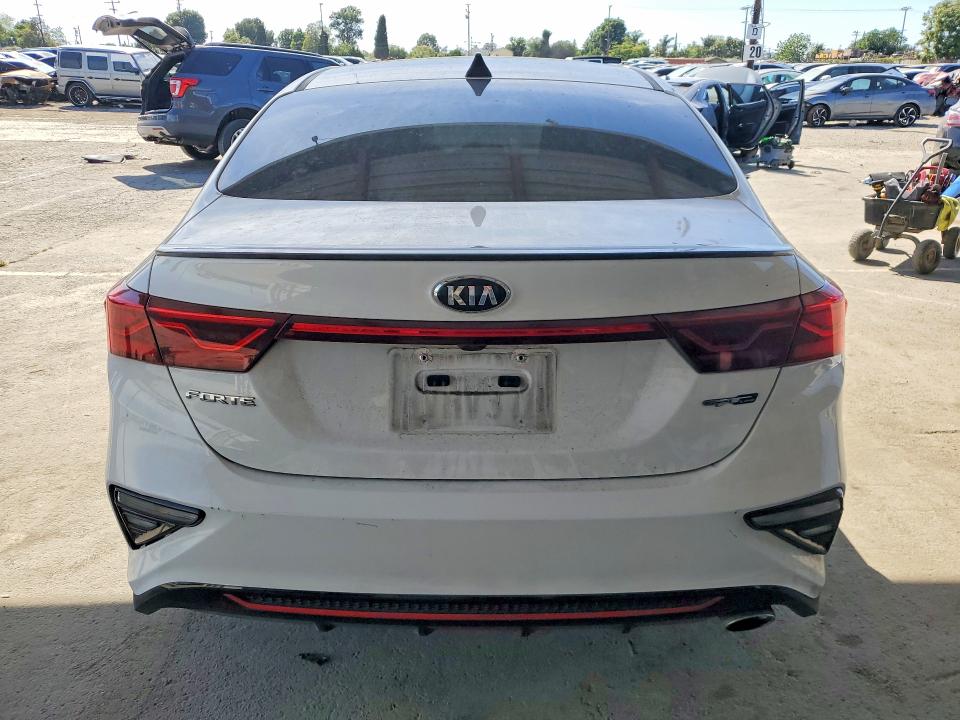 2021 Kia Forte მანქანა იყიდება აუქციონზე, vin: 3KPF34AD9ME318772, აუქციონის ნომერი: 50773256