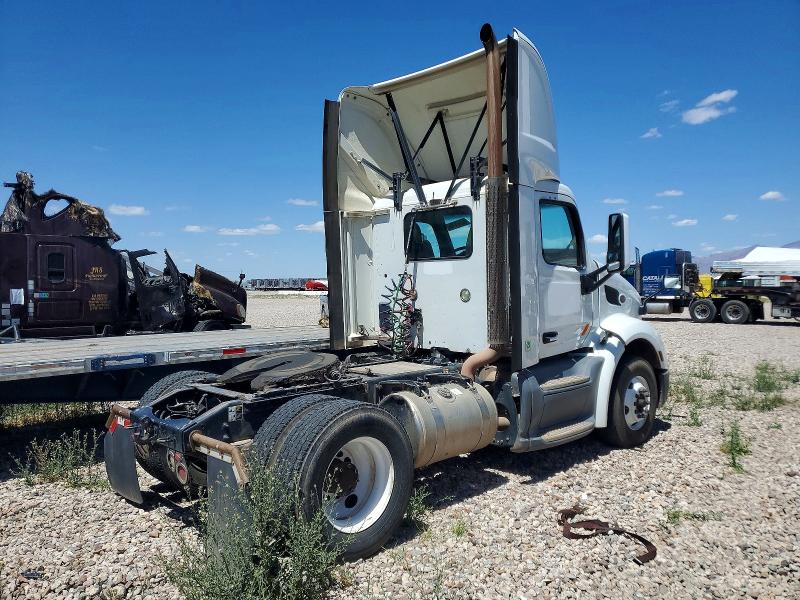 46207846 :رقم المزاد ، 1XPBA48X5FD286295 vin ، 2015 Peterbilt 579 مزاد بيع