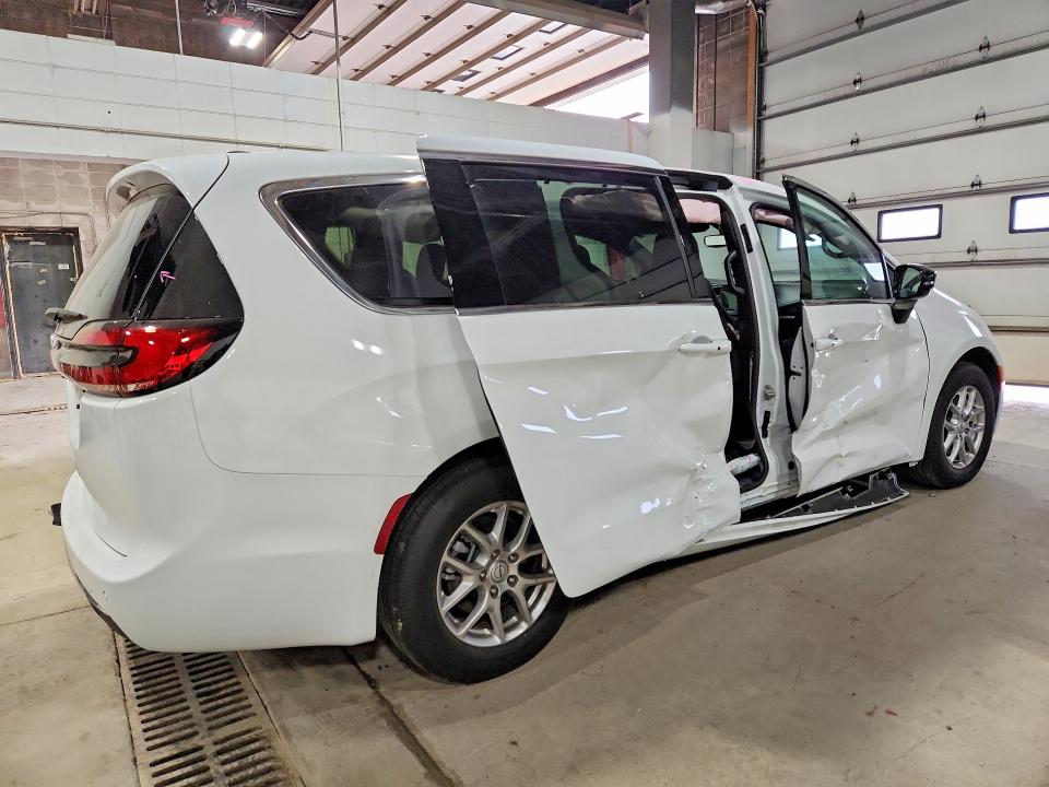 Auction sale of the 2026 Chrysler Pacifica, vin: 2C4RC1BG9TR177820, lot number: 50912116
