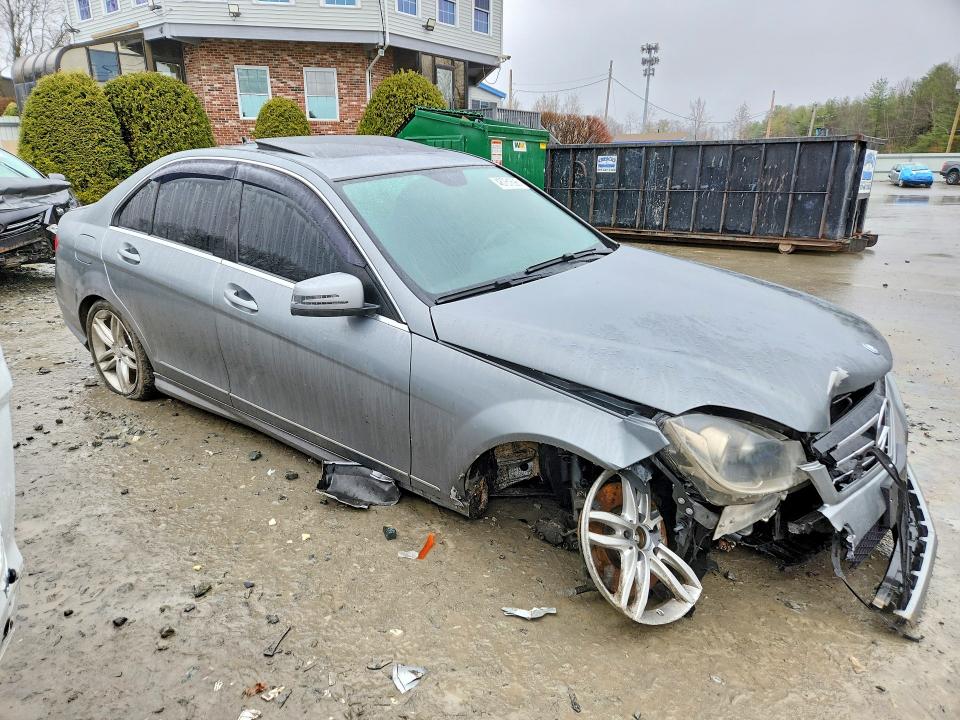Продажа на аукционе авто 2014 Mercedes-benz C, vin: WDDGF8AB5ER311217, номер лота: 48761696