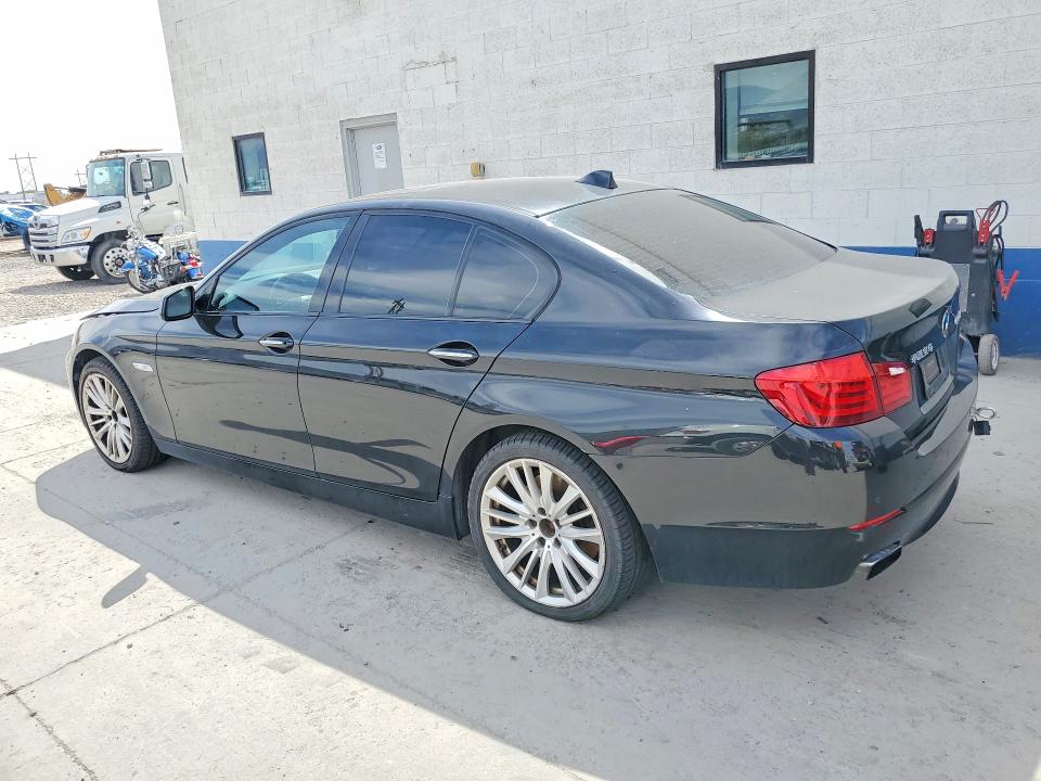 2011 Bmw 550 მანქანა იყიდება აუქციონზე, vin: WBAFR9C5XBC599323, აუქციონის ნომერი: 49585086