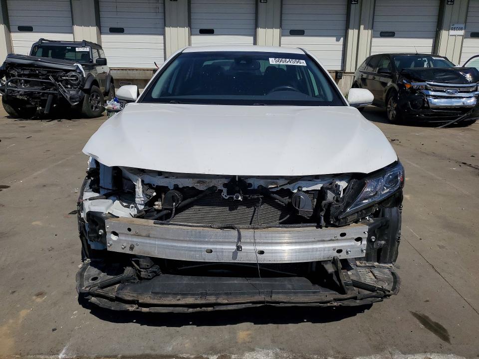 Продаж на аукціоні авто 2019 Toyota Camry, vin: 4T1B11HK0KU182825, номер лоту: 50664596