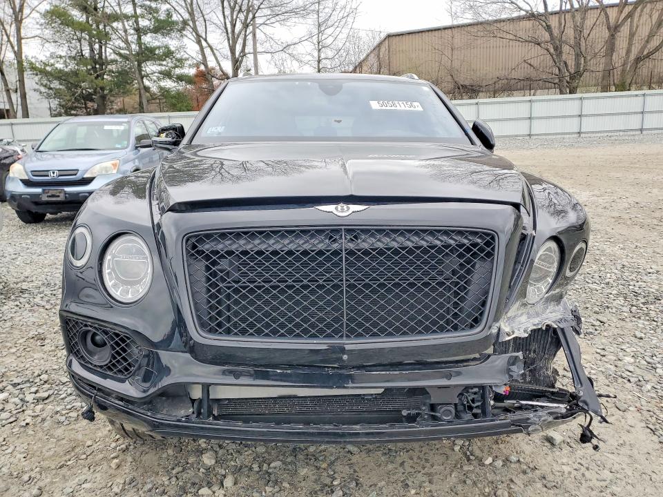 50581156 :رقم المزاد ، SJAAC2ZV7HC014561 vin ، 2017 Bentley Bentayga مزاد بيع
