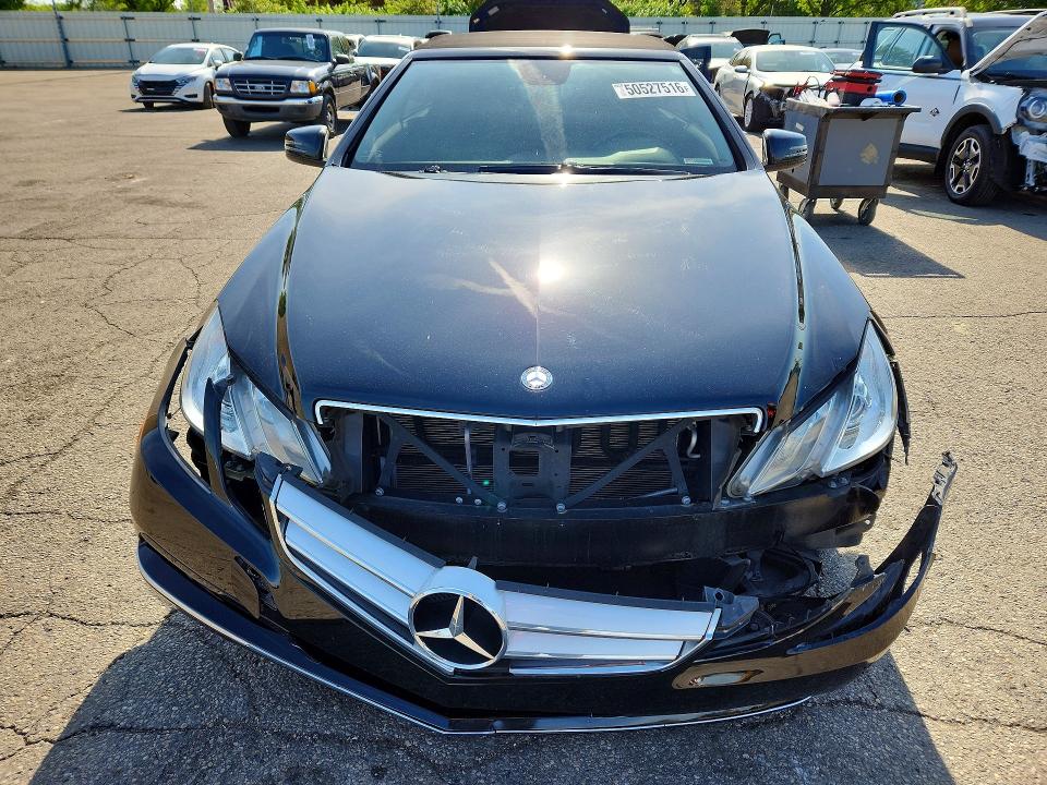 50527516 :رقم المزاد ، WDDKK5GF0BF100955 vin ، 2011 Mercedes-benz E مزاد بيع