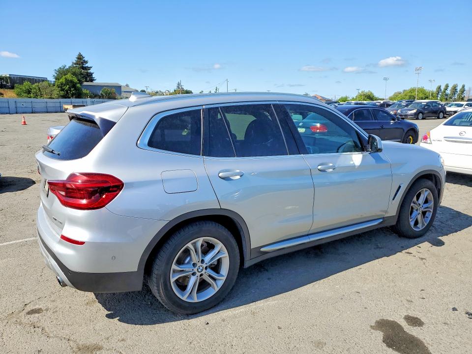 49513456 :رقم المزاد ، 5UXTR9C51KLR10092 vin ، 2019 Bmw X3 مزاد بيع