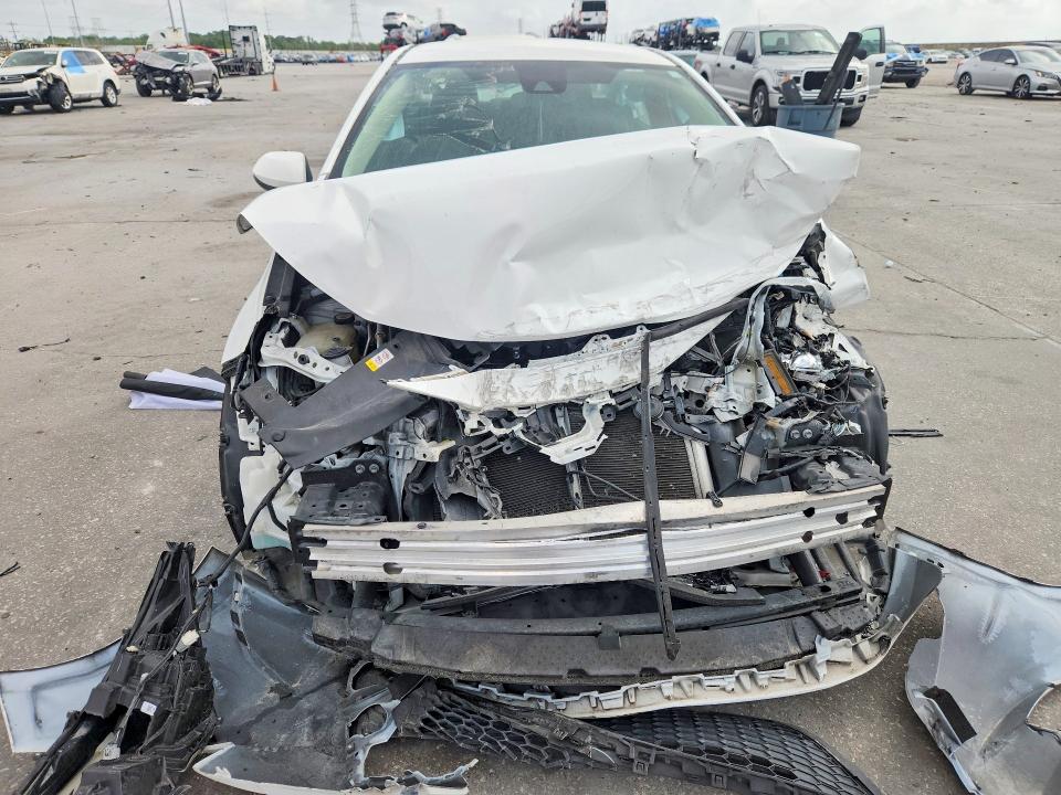 48475236 :رقم المزاد ، 5YFEPMAE2NP279371 vin ، 2022 Toyota Corolla مزاد بيع