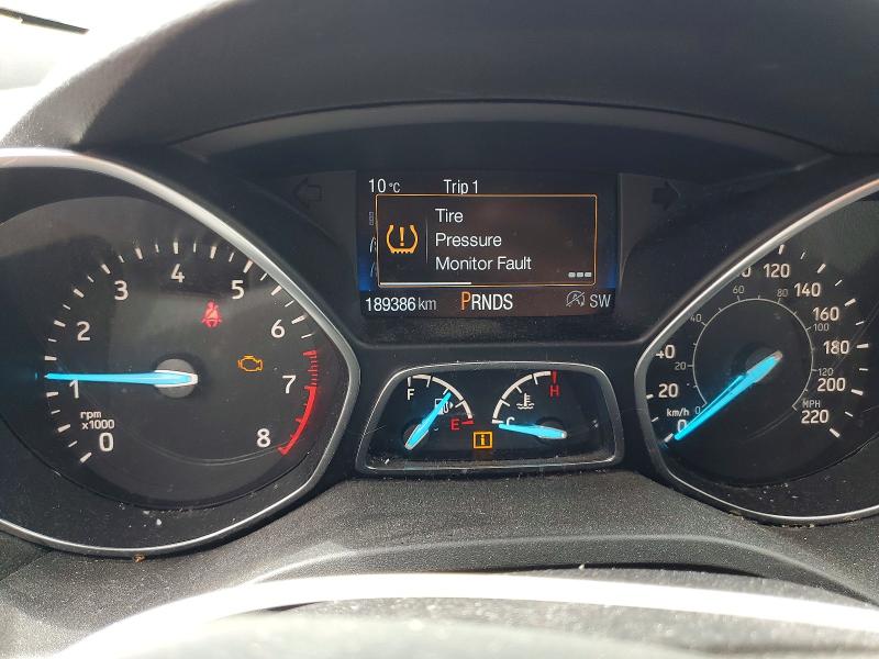 51501736 :رقم المزاد ، 1FMCU0GDXJUB63450 vin ، 2018 Ford Escape مزاد بيع