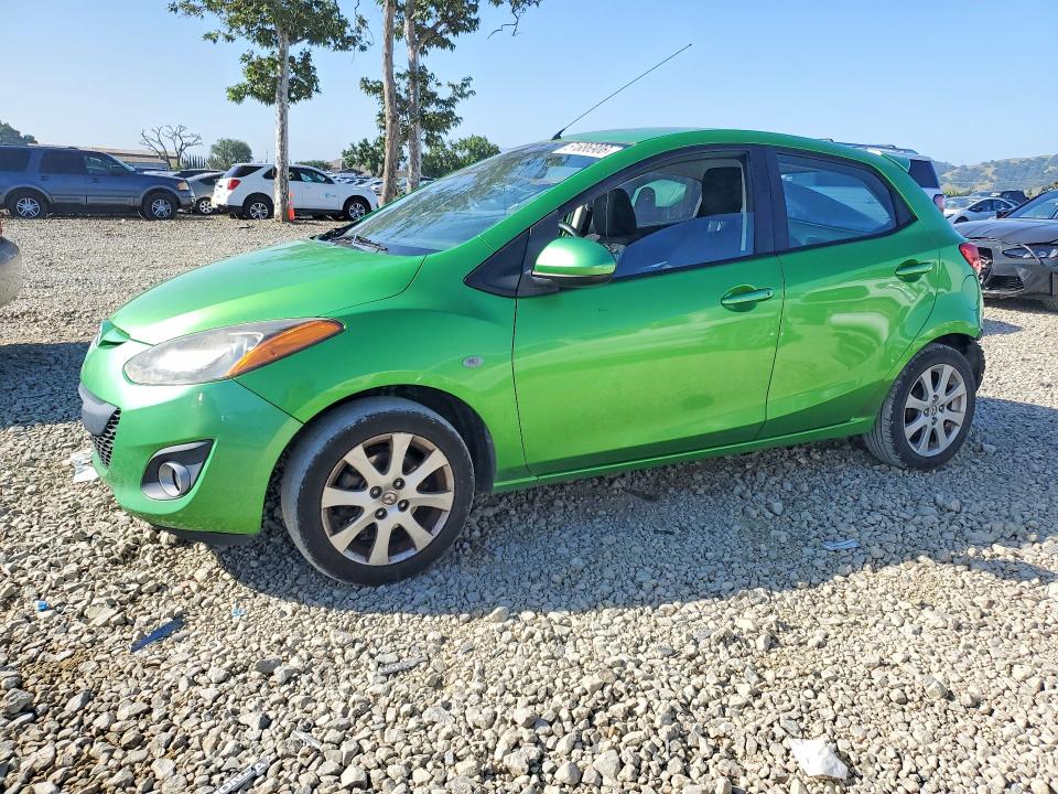 51886906 :رقم المزاد ، JM1DE1HZ6B0115636 vin ، 2011 Mazda Mazda2 مزاد بيع