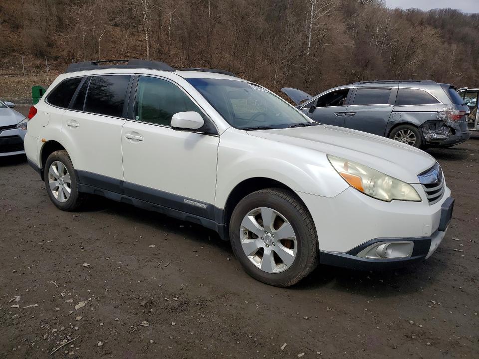 52842536 :رقم المزاد ، 4S4BRBGC4B1395240 vin ، 2011 Subaru Outback مزاد بيع