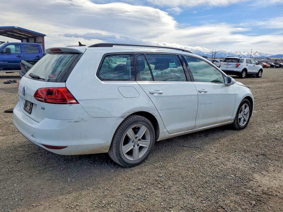 47925726 :رقم المزاد ، 3VWFA7AU4FM520528 vin ، 2015 Volkswagen Golf Sportwagen مزاد بيع