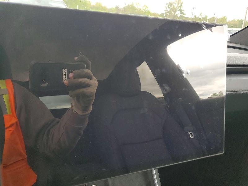 51758786 :رقم المزاد ، 7SAYGDED8TA663808 vin ، 2026 Tesla Model Y مزاد بيع