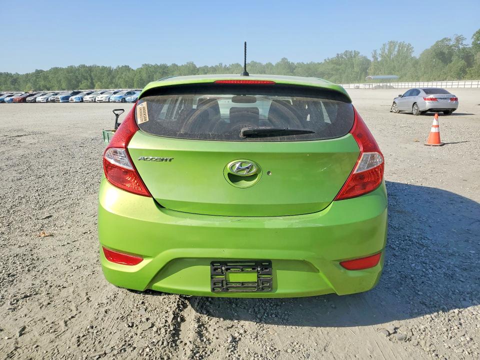 2013 Hyundai Accent მანქანა იყიდება აუქციონზე, vin: KMHCU5AE9DU072270, აუქციონის ნომერი: 50839716