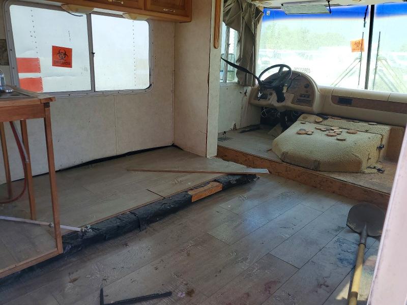 Продажа на аукционе авто 2000 Damon Motorhome, vin: 5B4LP37J6Y3326619, номер лота: 49853726