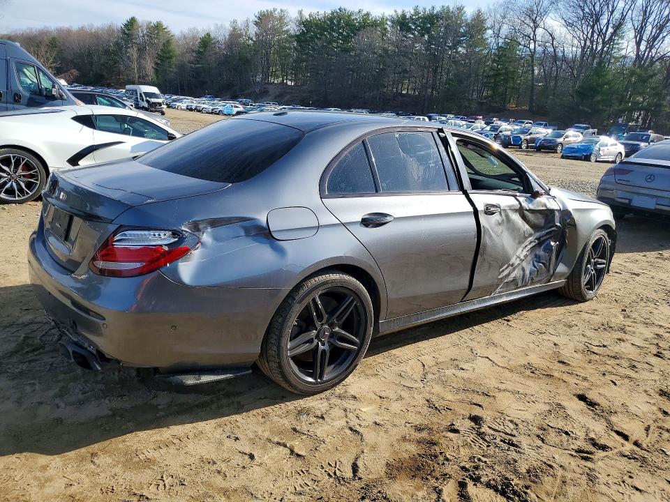 48012336 :رقم المزاد ، WDDZF6EB2HA186218 vin ، 2017 Mercedes-benz E مزاد بيع