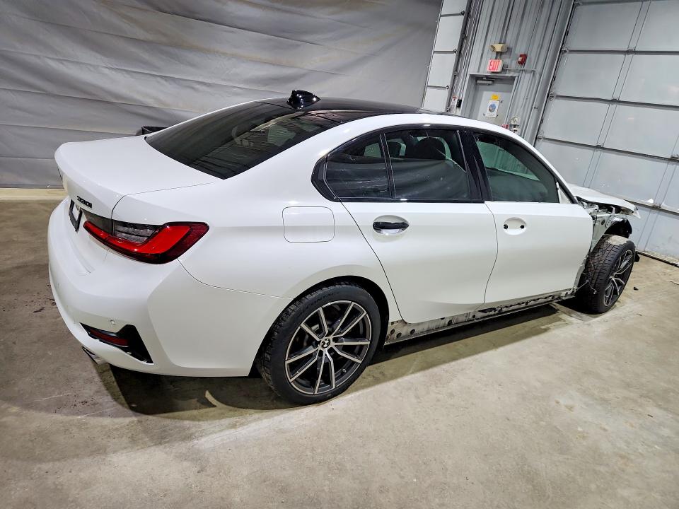 49718756 :رقم المزاد ، 3MW5R7J07N8C78200 vin ، 2022 Bmw 330xi مزاد بيع