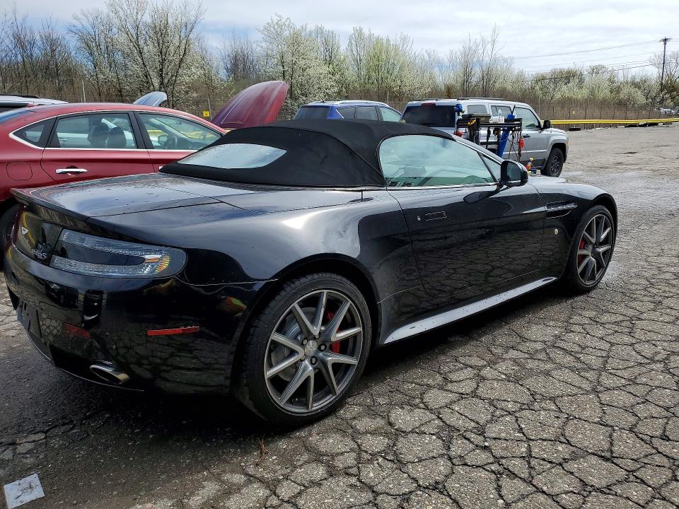 50048216 :رقم المزاد ، SCFEKBEL3BGD15131 vin ، 2011 Aston Martin V8 مزاد بيع