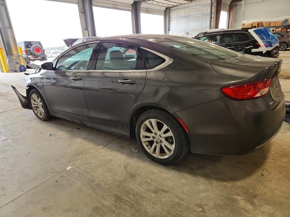 51201336 :رقم المزاد ، 1C3CCCAB8FN591944 vin ، 2015 Chrysler 200 مزاد بيع