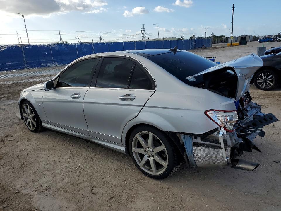 50889226 :رقم المزاد ، WDDGF4HB1CR236222 vin ، 2012 Mercedes-benz C مزاد بيع