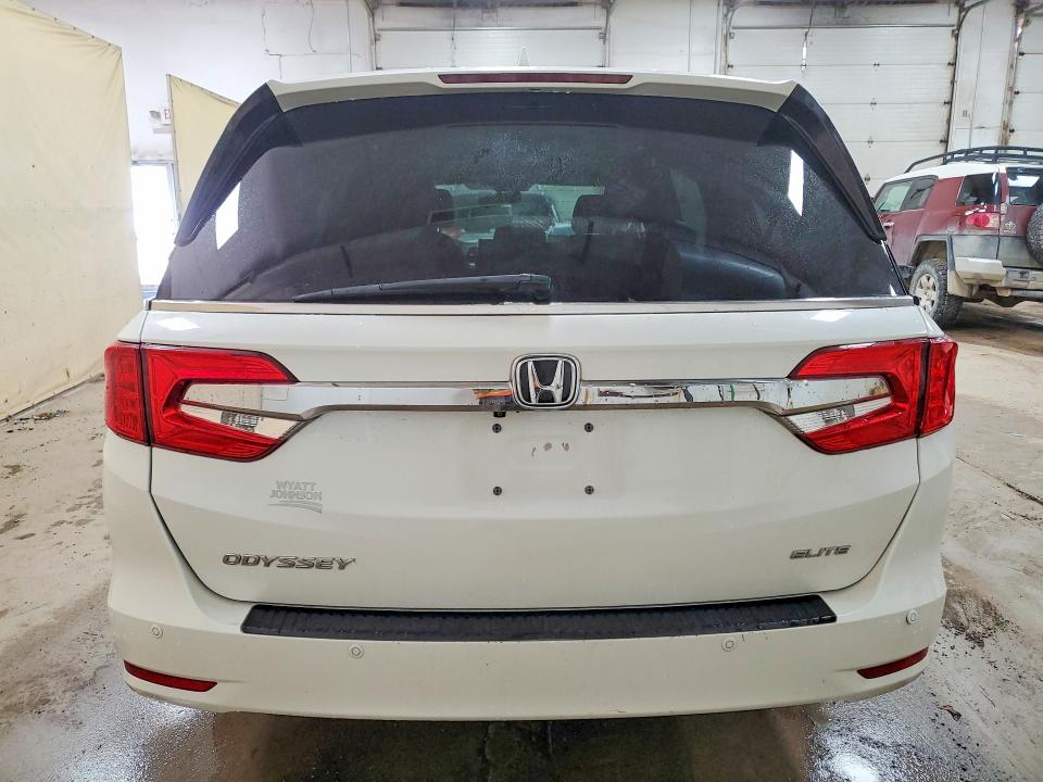 Продаж на аукціоні авто 2018 Honda Odyssey, vin: 5FNRL6H97JB024321, номер лоту: 49059576