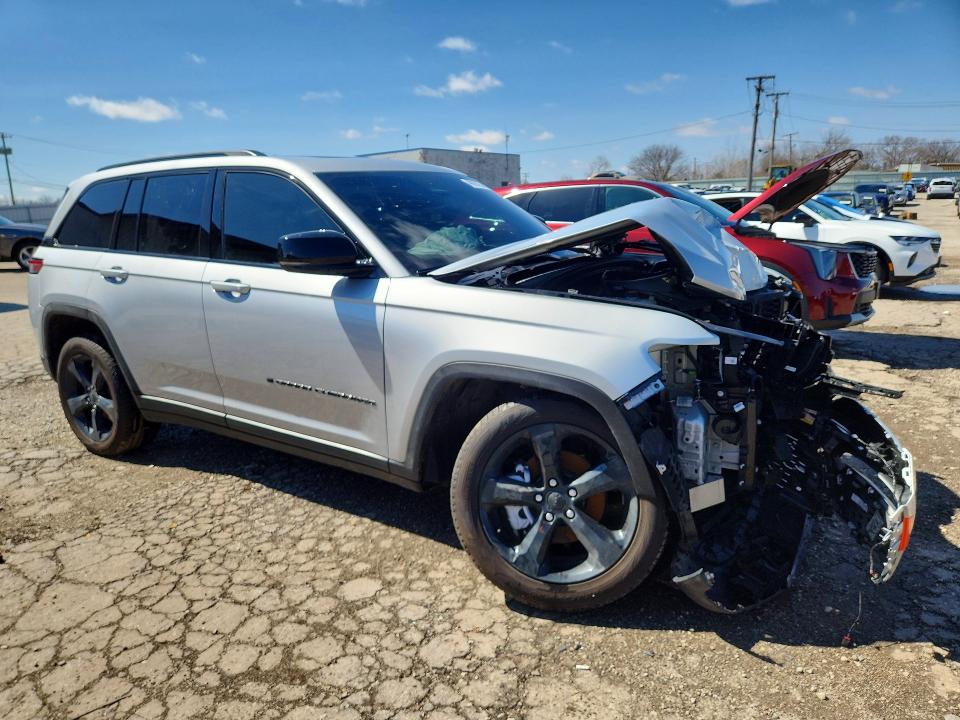 Продажа на аукционе авто 2025 Jeep Grand Cherokee, vin: 1C4RJHBG5SC339786, номер лота: 48865526