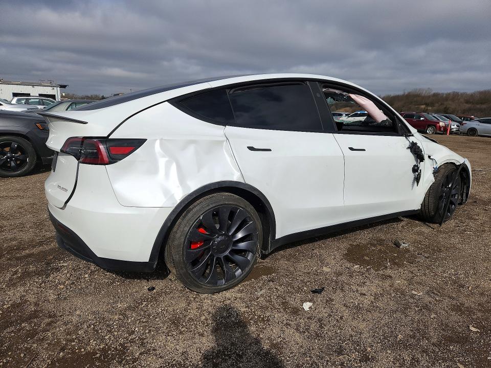 2025 Tesla Model Y მანქანა იყიდება აუქციონზე, vin: 7SAYGDEF6SA353611, აუქციონის ნომერი: 48331086