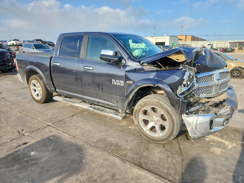 49605976 :رقم المزاد ، 1C6RR6NT3HS585814 vin ، 2017 Ram 1500 مزاد بيع