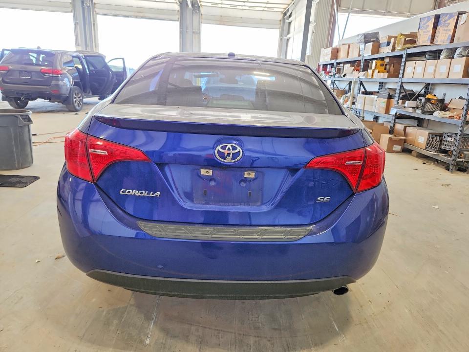 50300256 :رقم المزاد ، 5YFBURHE1KP905583 vin ، 2019 Toyota Corolla مزاد بيع